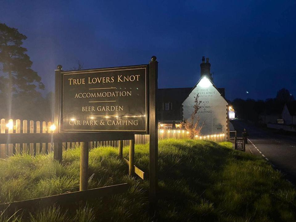 True Lovers Knot Blandford Forum Exteriör bild